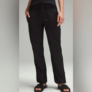 Lululemon Dance Studio Black Pant Size 2 Women’s & 25" Inseam💎EUC Retail $118